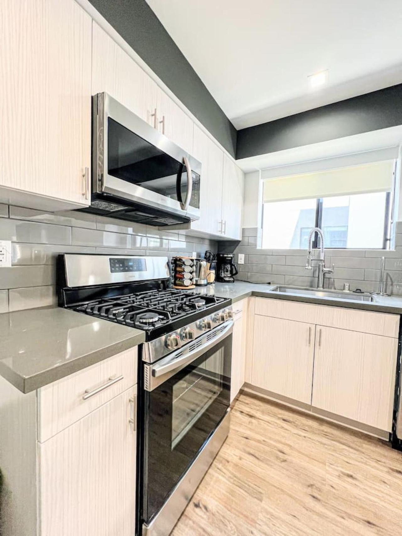 Сasa de vacaciones Elegant 4-bedroom Family - Oak2 - Lad *